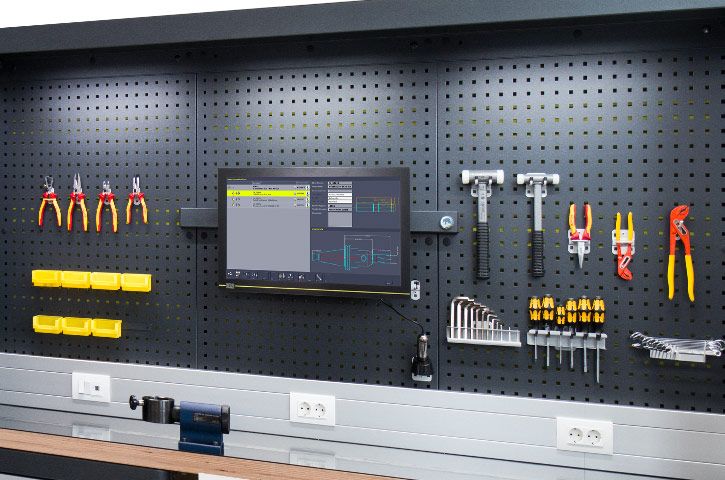 csm-werkbank-rueckwand-detail-zoller-67591c16ee