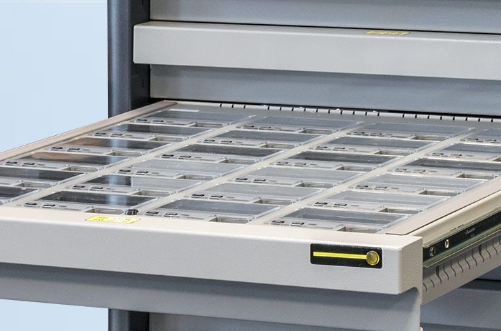 csm-toolorganizer-detail-open-smart-cabinet-zoller-33e9cf6aca